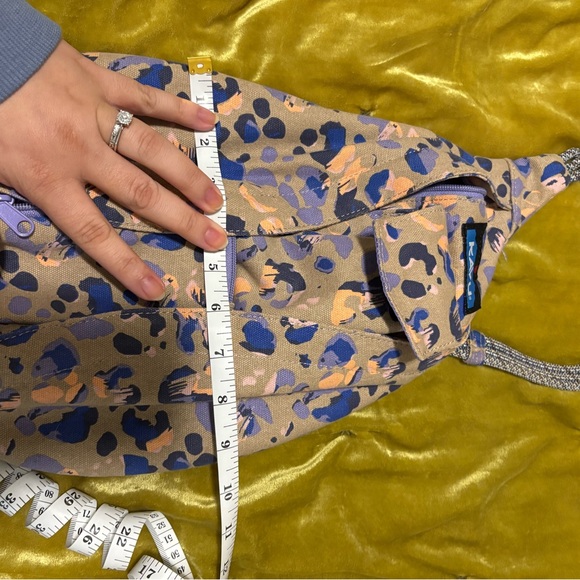 Kavu Mini Rope Sling Bag, leopard print - Picture 11 of 11